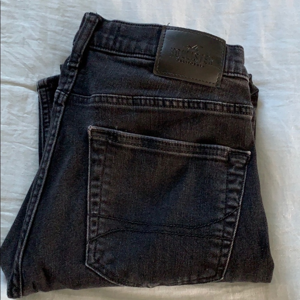 Hollister black 32x32 slim straight jeans.